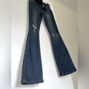 KENDALL & KYLIE FLARE JEANS